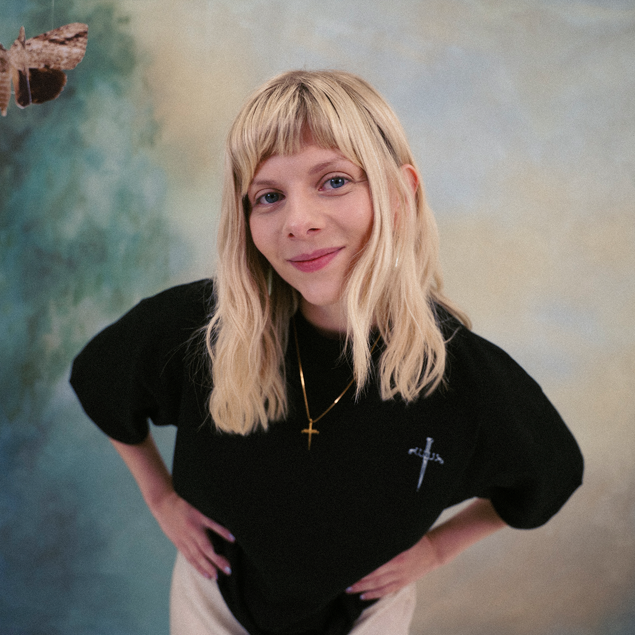 AURORA - W&W Dagger T-Shirt in Black