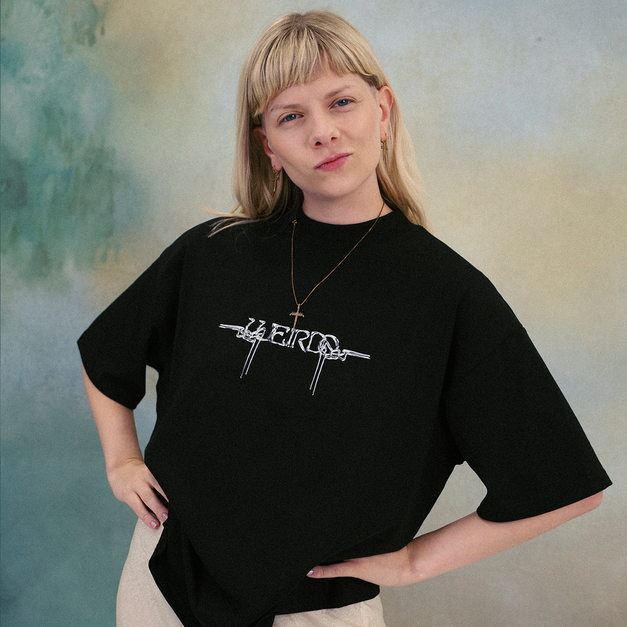 AURORA - Weirdo T-Shirt in Black